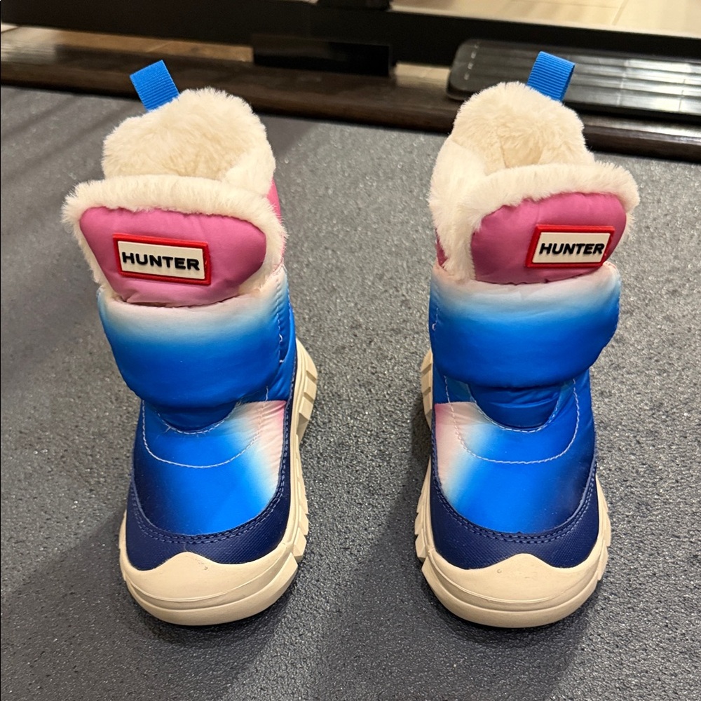 Hunter Pink-to-Blue Ombre Furry Fleece lined Kids Winter Boots